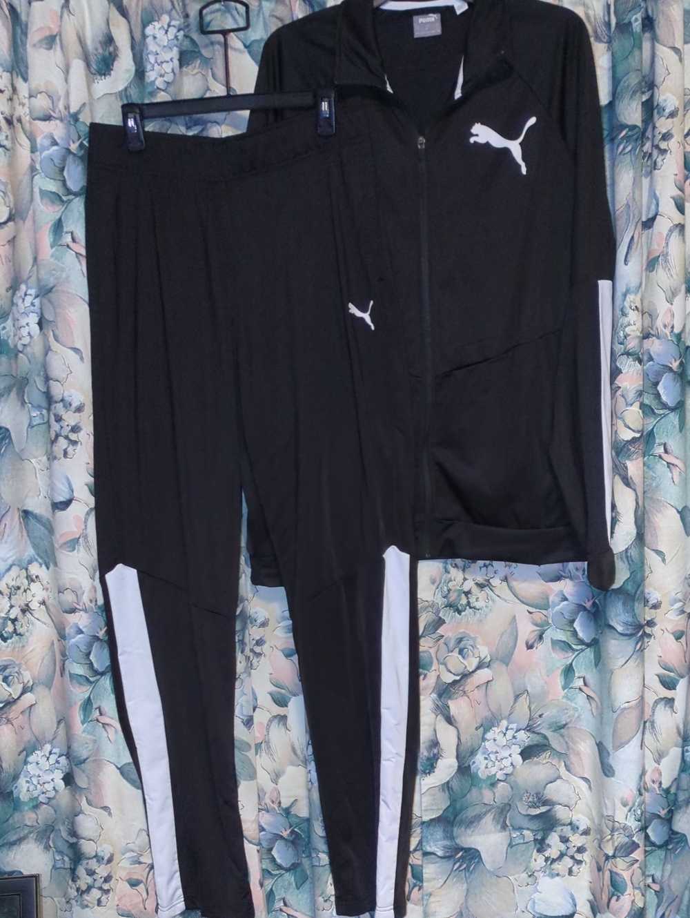 Puma Contrast 2.0 Tracksuit Set Black with White Side Panels, Large